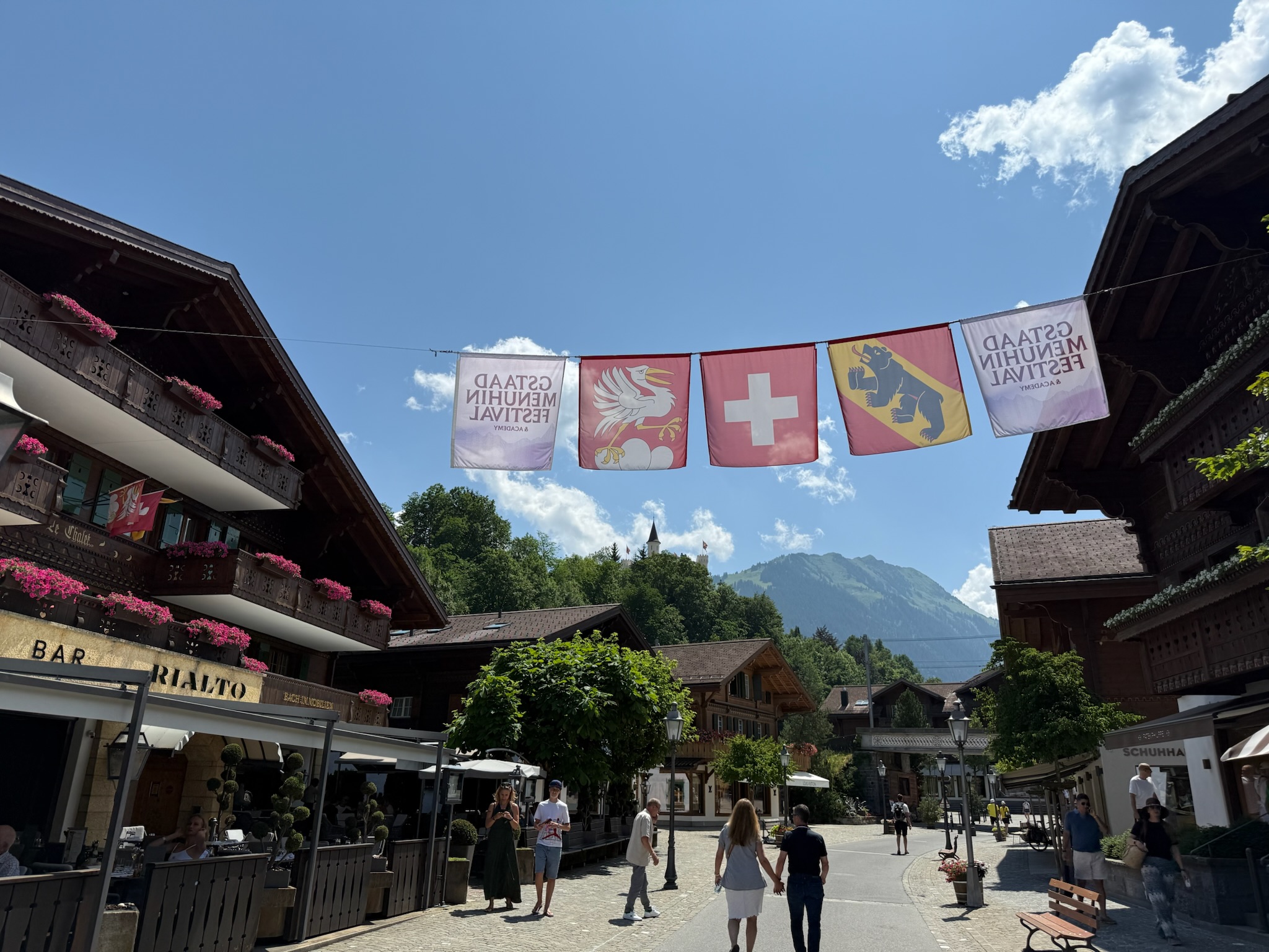 Gstaad · Plaza central
